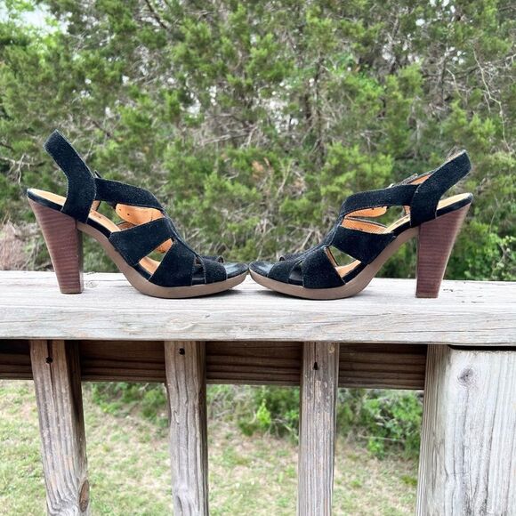 Michael Kors Heels - Picture 4 of 9